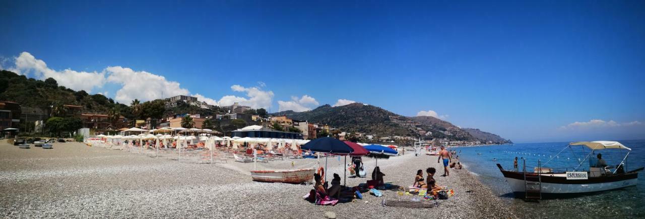 Appartement Taormina By The Sea à Mazzeo Extérieur photo