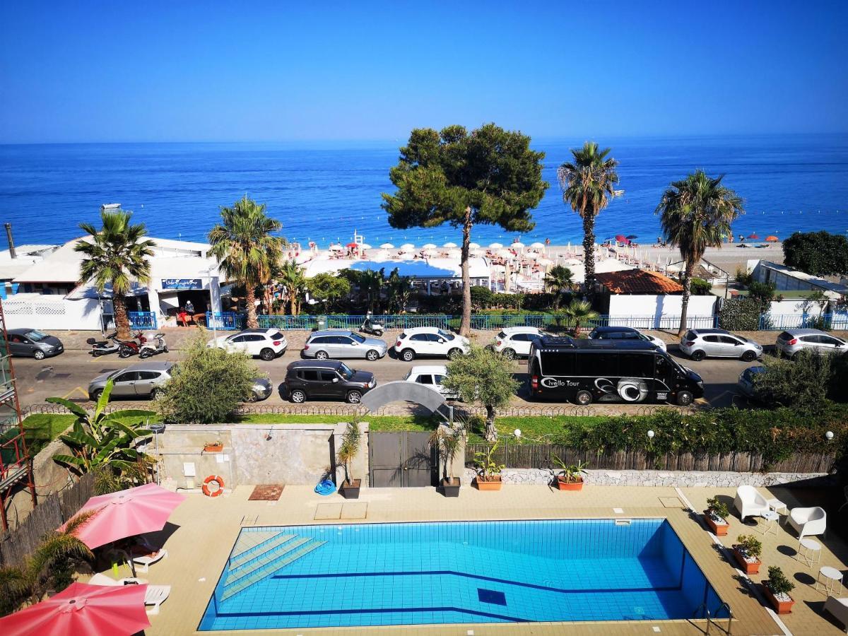 Appartement Taormina By The Sea à Mazzeo Extérieur photo