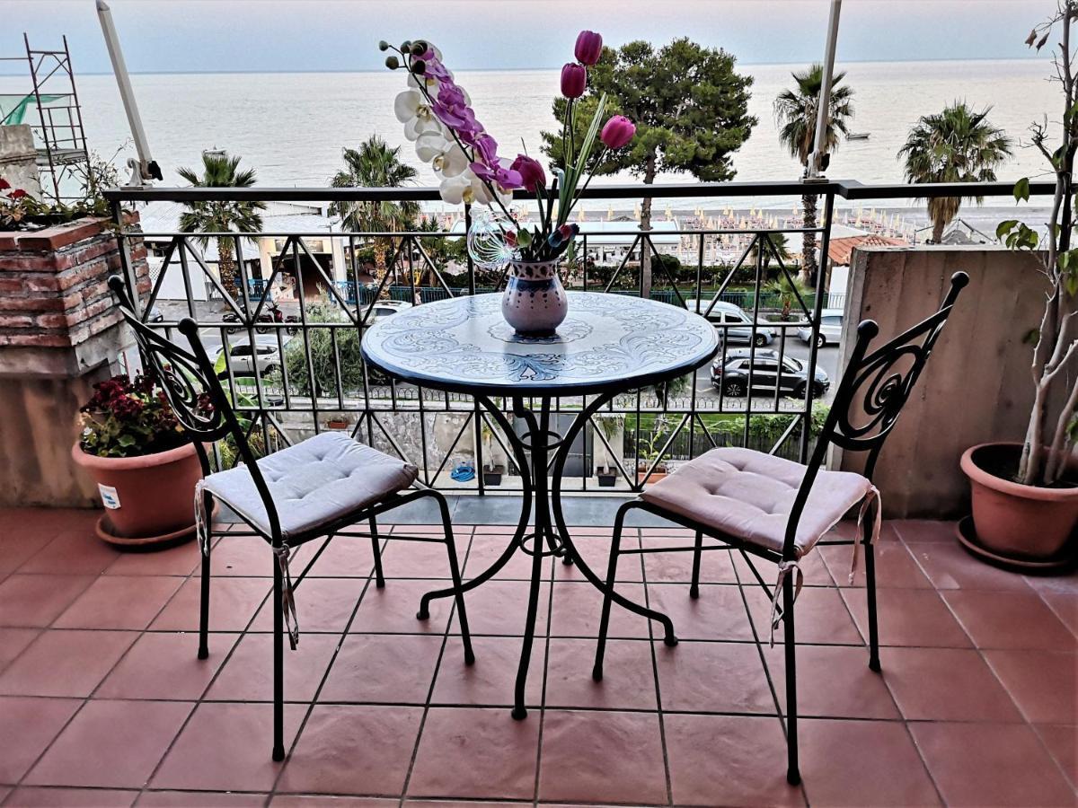 Appartement Taormina By The Sea à Mazzeo Extérieur photo